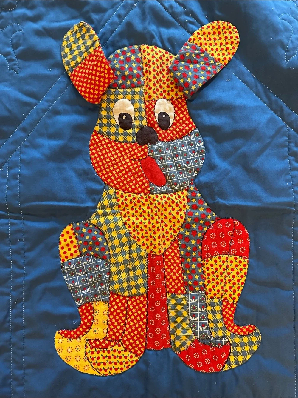 1960s handmade calico dog baby, toddler quilt primary colors, dog bone stitching
